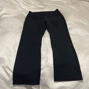 Lilly Pulitzer stretch black pants with back pockets size medium straight leg